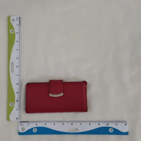 Pink Wallet - Picture 4 of 4